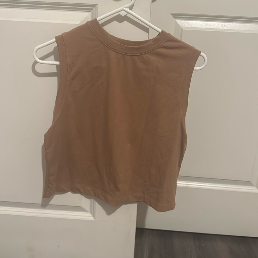 Crop tank